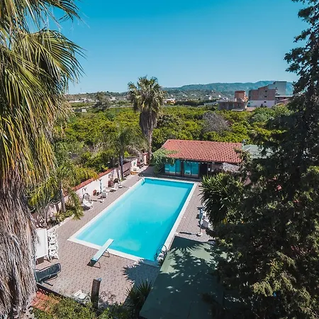 All'ombra Del Noce 3* Catona Di Reggio Calabria