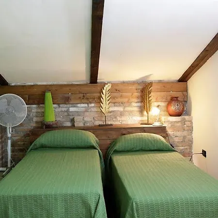 All'ombra Del Noce Oda ve Kahvaltı