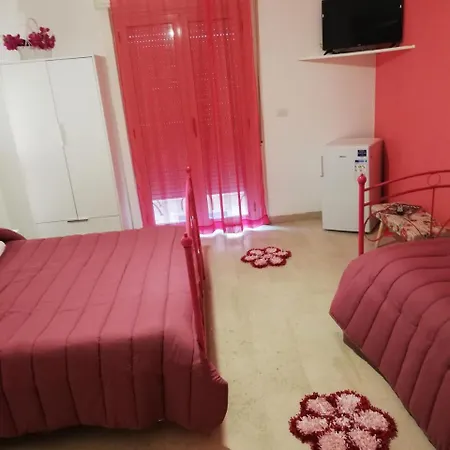 All'ombra Del Noce 3*