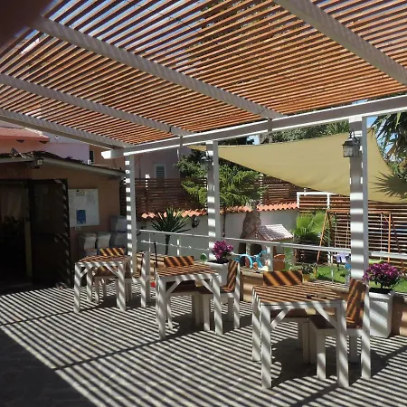 All'ombra Del Noce Oda ve Kahvaltı