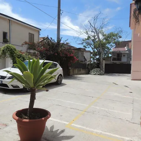 Oda ve Kahvaltı All'ombra Del Noce 3*