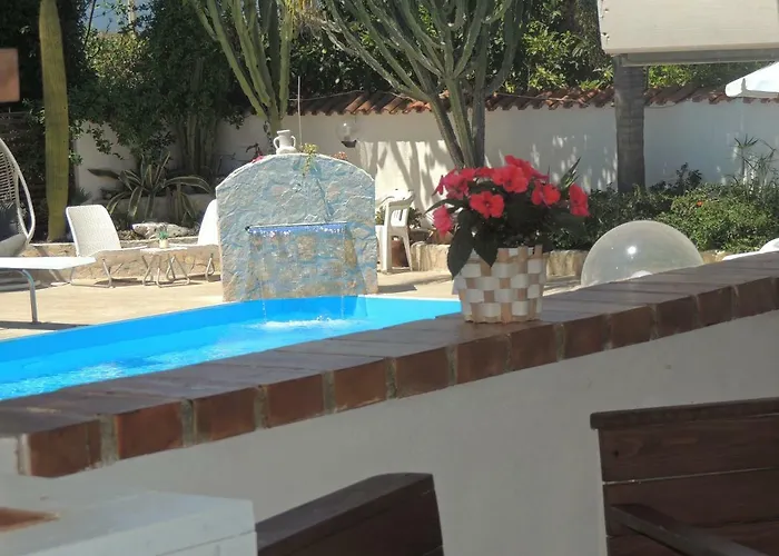 All'ombra Del Noce 4*