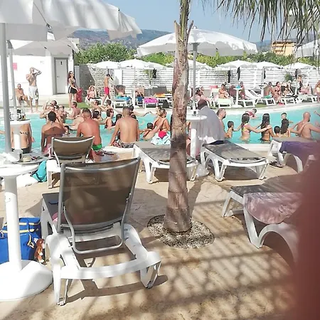 All'ombra Del Noce 3* Catona Di Reggio Calabria