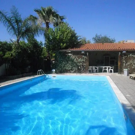 Frühstückspension All'ombra Del Noce 3*