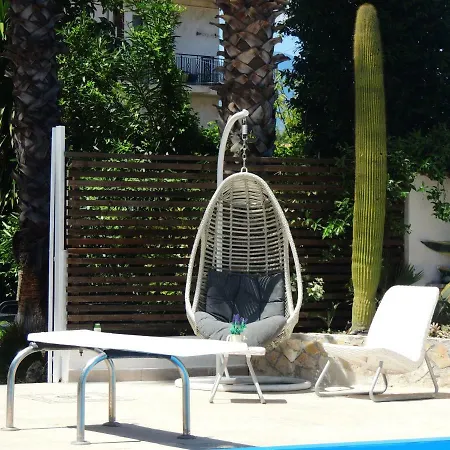 All'ombra Del Noce לינה וארוחת בוקר Catona Di Reggio Calabria