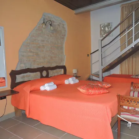 All'ombra Del Noce 4*