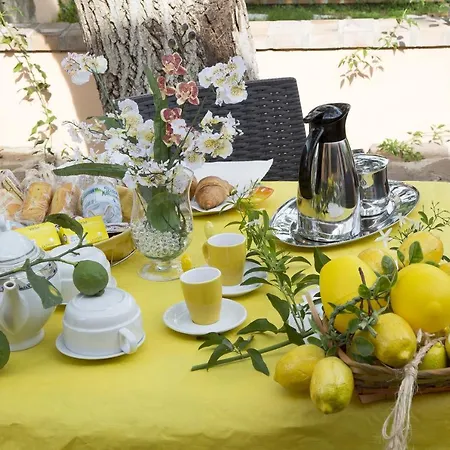 Frühstückspension All'ombra Del Noce 3*