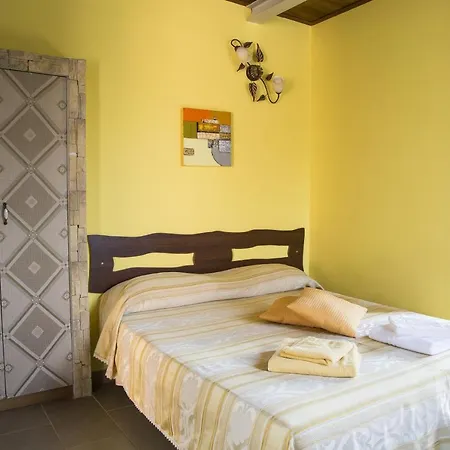 All'ombra Del Noce Frühstückspension 3*