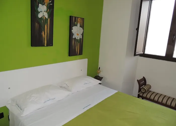 住宿加早餐酒店 奥尔欧姆布拉德尔诺斯住宿加早餐旅馆 3*