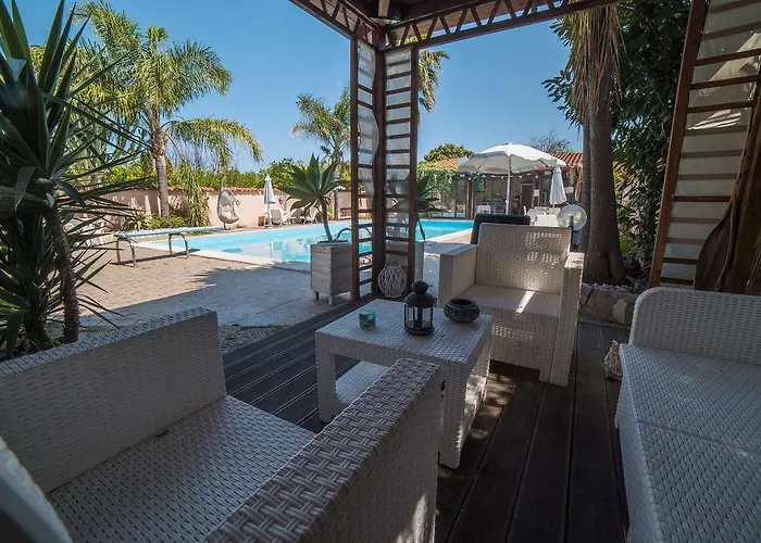 奥尔欧姆布拉德尔诺斯住宿加早餐旅馆 卡托纳