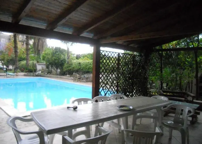 奥尔欧姆布拉德尔诺斯住宿加早餐旅馆 3*