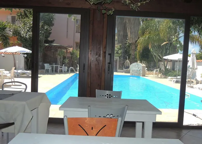 住宿加早餐酒店 奥尔欧姆布拉德尔诺斯住宿加早餐旅馆 卡托纳